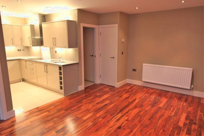 1 Bedroom Flat To Rent In Roumelia Lane, Boscombe, Bournemouth, BH5