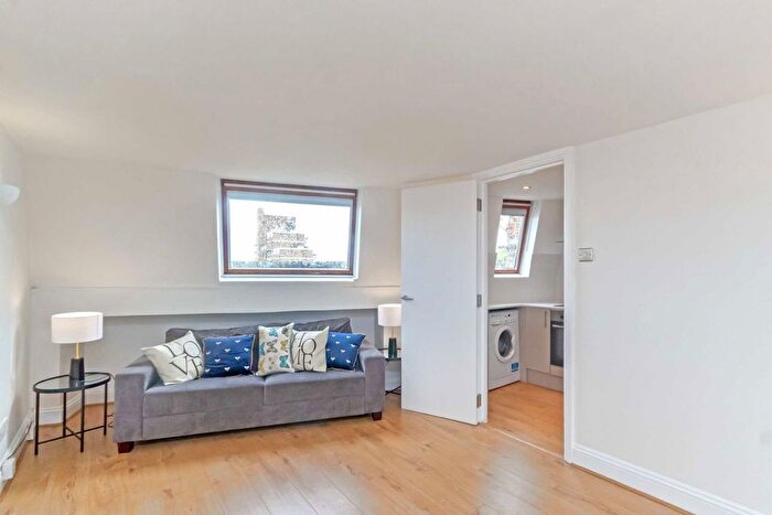 1 Bedroom Flat To Rent In Lillie Road, London, SW6