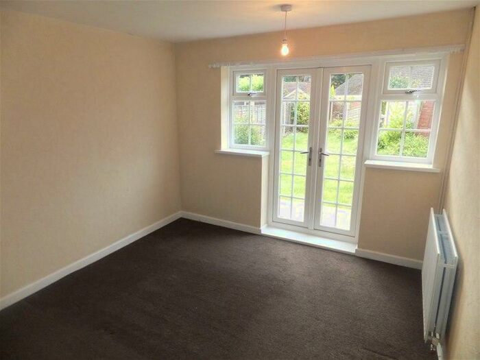 3 Bedroom Detached Bungalow To Rent In Heathcroft Road, Four Oaks, Sutton Coldfield, B75