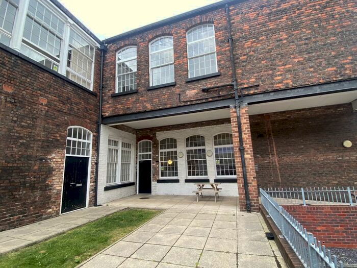 1 Bedroom Apartment To Rent In The Old School, May Street, L3