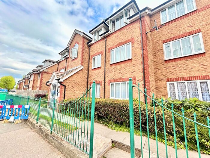 2 Bedroom Flat To Rent In Merchants Lodge, Westbury Road, Walthamstow, E17