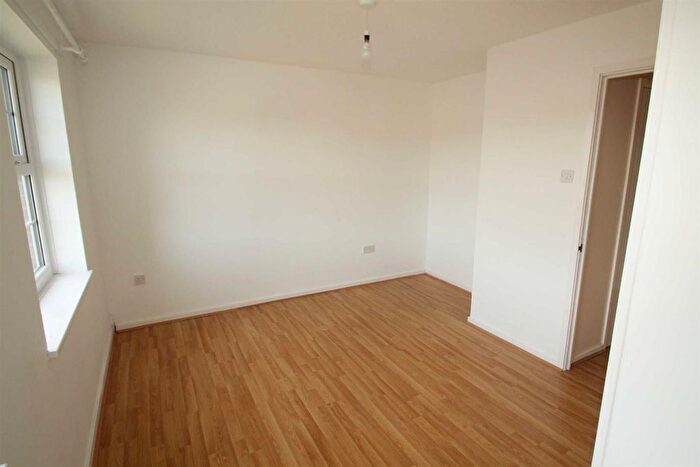 2 Bedroom End Of Terrace House To Rent In Elm Close, Oswestry, SY11