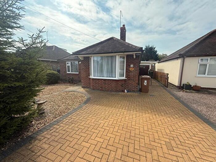 2 Bedroom Detached Bungalow For Sale In Pingle Lane, Northborough, PE6