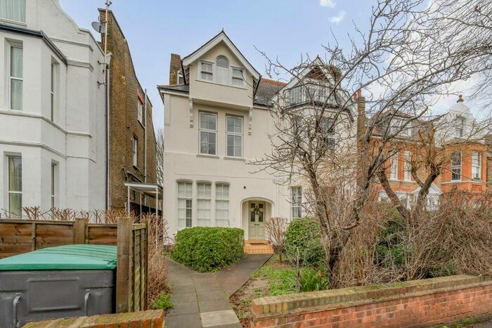 1 Bedroom Flat To Rent In Madeley Road, London, W5