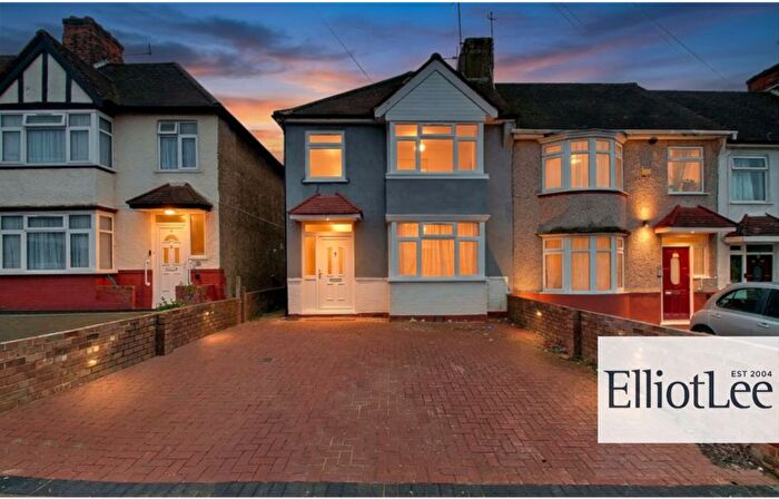 3 Bedroom Semi Detached House To Rent In Egerton Road, Wembley, HA0