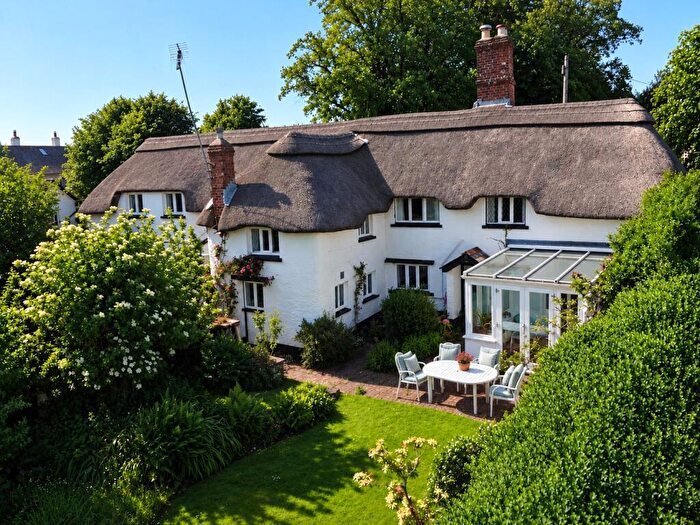4 Bedroom Detached House For Sale In Chulmleigh, Devon, EX18