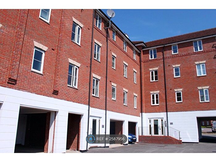 2 Bedroom Flat To Rent In Bradford Drive, Colchester, CO4