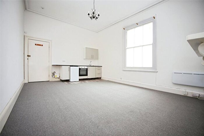 Studio To Rent In Montpellier Grove, Cheltenham, Gloucestershire, GL50