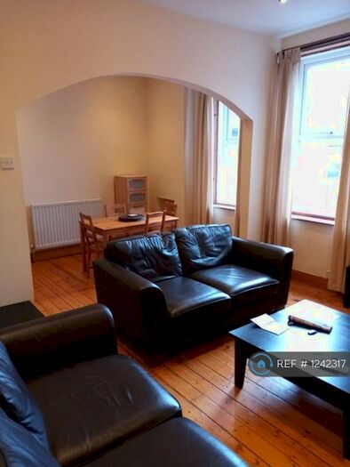 2 Bedroom Flat To Rent In Glenthorn Road, West Jesmond, NE2