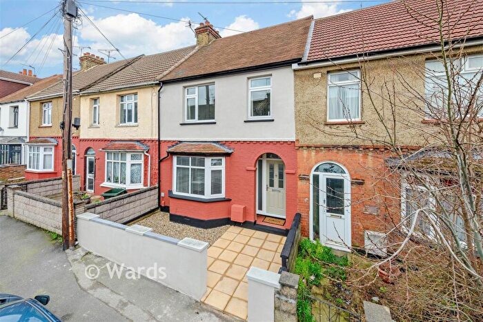 3 Bedroom Terraced House For Sale In Strover Street, Gillingham, Kent, ME7