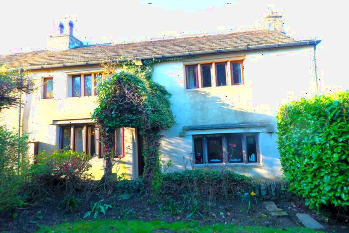 5 Bedroom Cottage To Rent In Law Lane, Southowram, Halifax, HX3