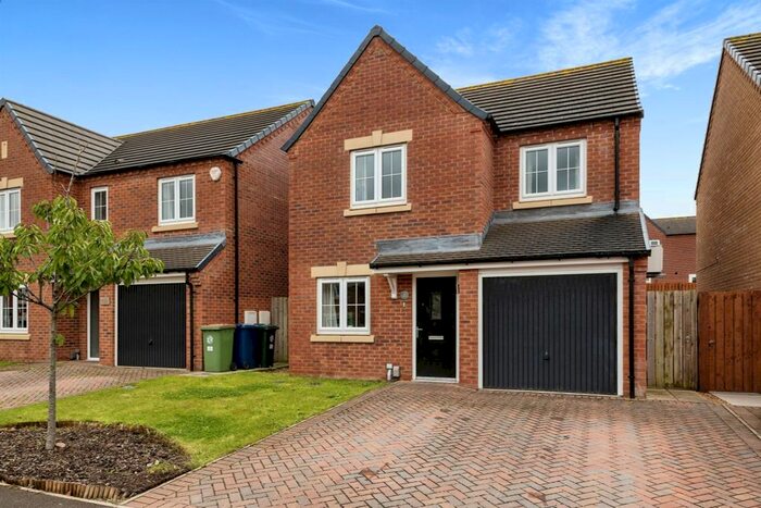 3 Bedroom Detached House For Sale In Bilsdale Gardens, Guisborough, TS14