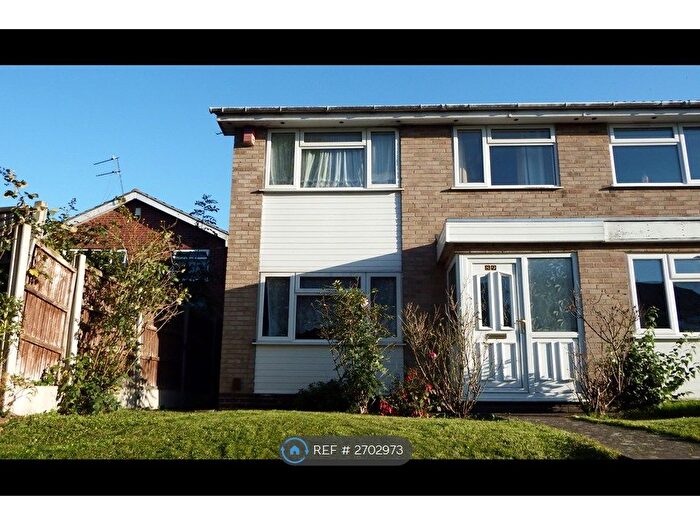 3 Bedroom Semi Detached House To Rent In Blakesley Walk, Leicester, LE4