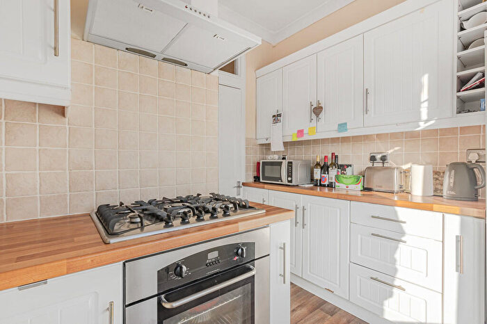 1 Bedroom Flat For Sale In Glenesk Road, Eltham Park, SE9