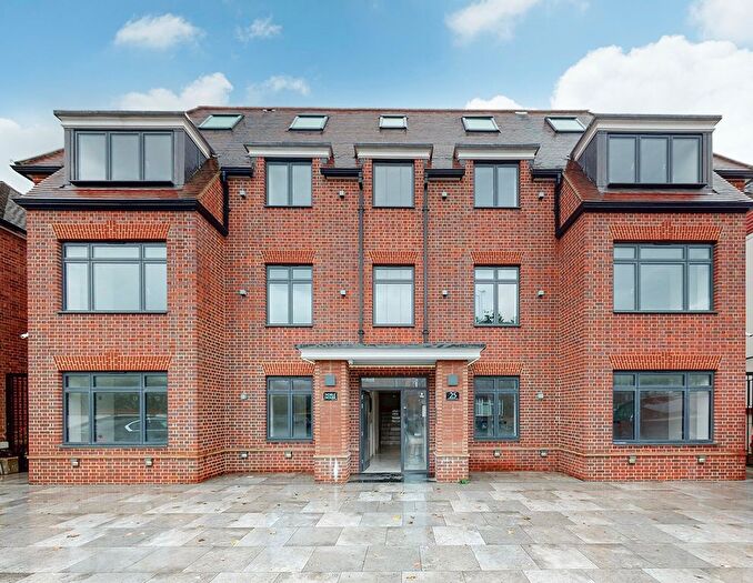 2 Bedroom Flat To Rent In Noble House, Woodstock Road, London, NW11