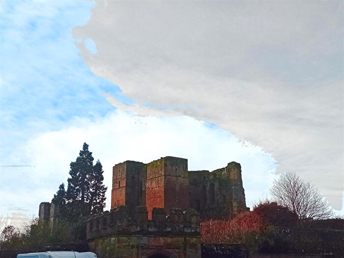 2 Bedroom End Of Terrace House To Rent In Bridge Street, Kenilworth, CV8