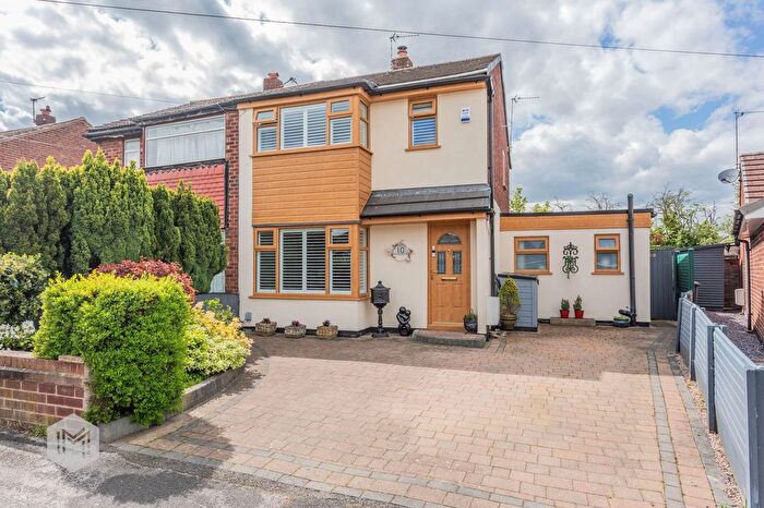 4 Bedroom Semi-Detached House For Sale In Severn Road, Culcheth, WA3