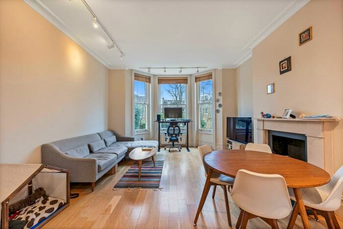 2 Bedroom Flat To Rent In Lambolle Road, Belsize Park, NW3