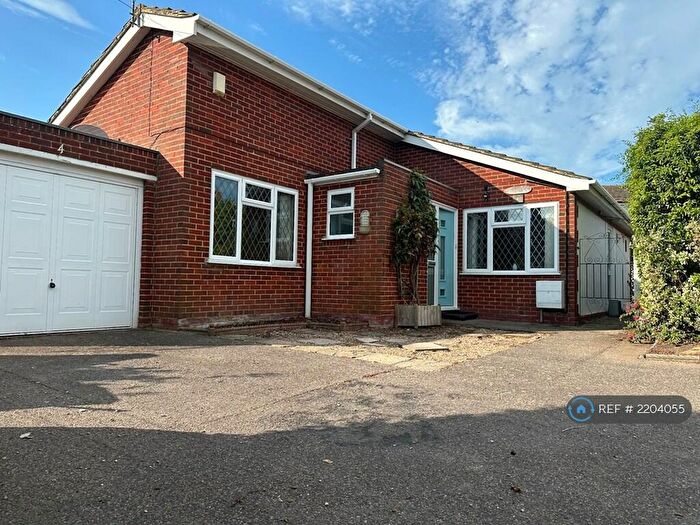 3 Bedroom Bungalow To Rent In South Lodge Close, Whitstable, CT5