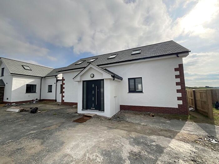 3 Bedroom Link Detached House To Rent In Bangors, Poundstock, EX23