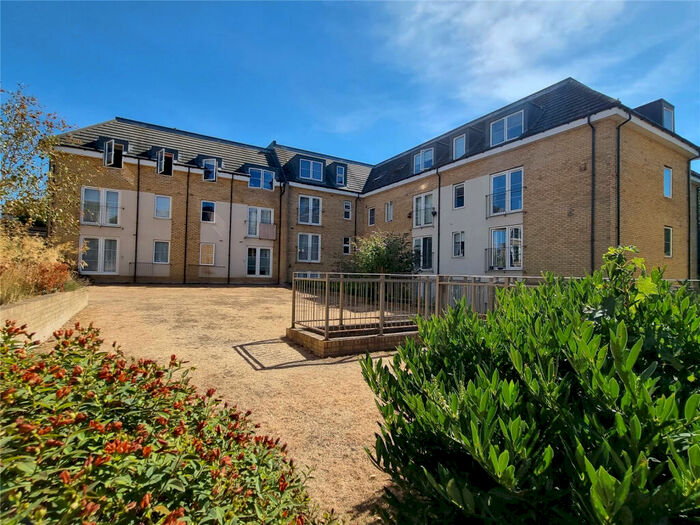 2 Bedroom Apartment To Rent In Watersmeet, SG4