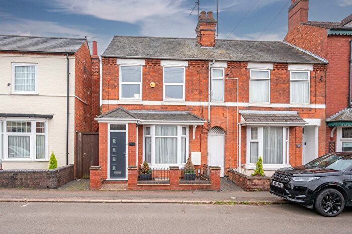 3 Bedroom End Terrace House For Sale In Union Street, Desborough, Kettering, NN14