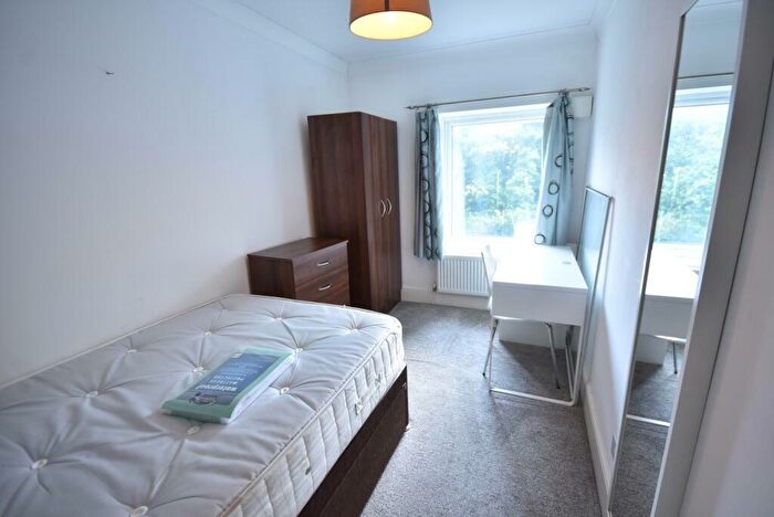 2 Bedroom Apartment To Rent In Otterburn Villas South, Newcastle Upon Tyne, NE2
