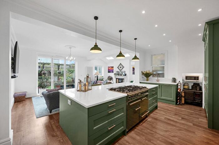 5 Bedroom Semi Detached House For Sale In Cromwell Road, Beckenham, BR3