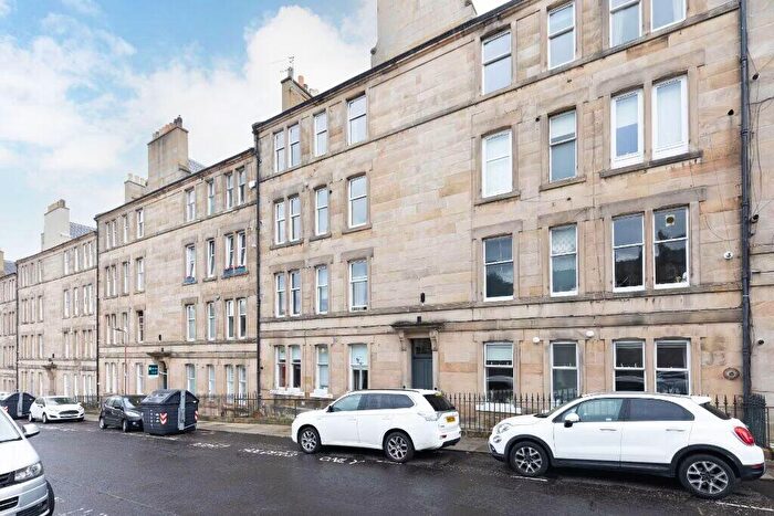 1 Bedroom Flat To Rent In Comely Bank Row, Edinburgh, EH4