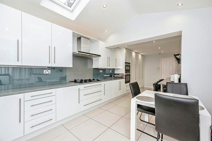 4 Bedroom Detached House For Sale In Grifon Road, Chafford Hundred, Grays, RM16