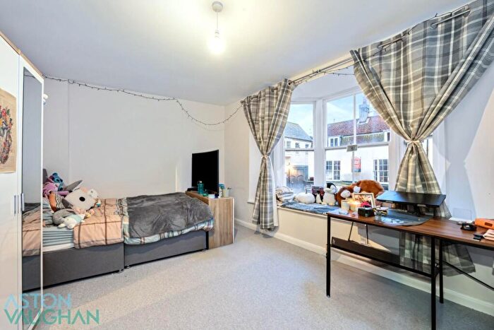 3 Bedroom Apartment To Rent In St James Street, Brighton, BN2