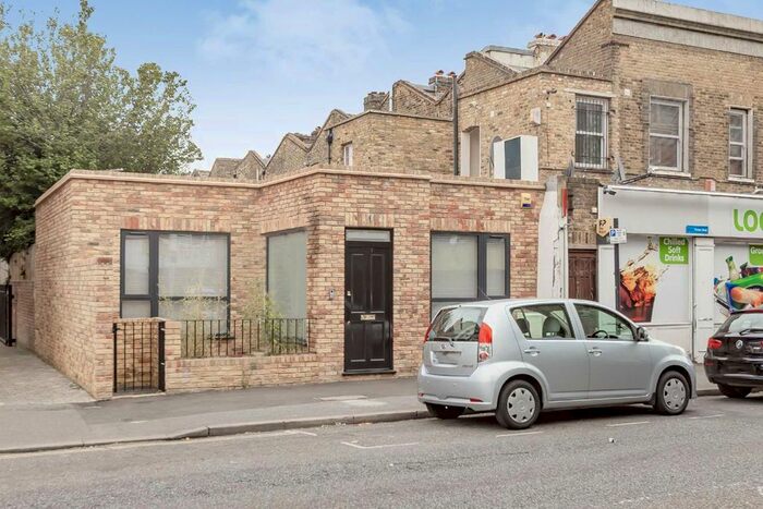 3 Bedroom Property To Rent In Downham Road, London, N1