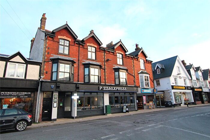 1 Bedroom Apartment To Rent In Chapel Street, Petersfield, Hampshire, GU32