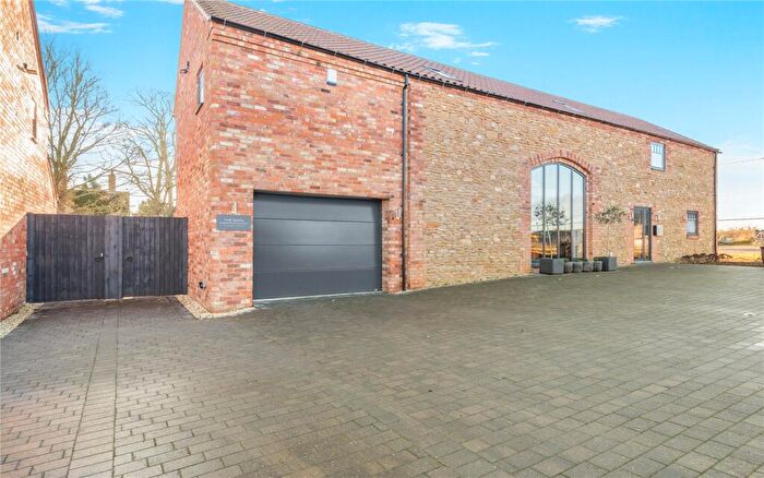 4 Bedroom Detached House For Sale In Chestnut Grove, Glentham, Market Rasen, LN8