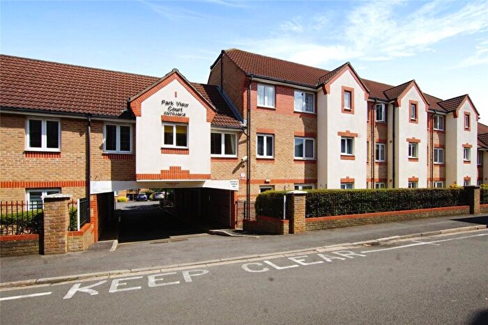 2 Bedroom Flat For Sale In Albert Road, Staple Hill, Bristol, BS16