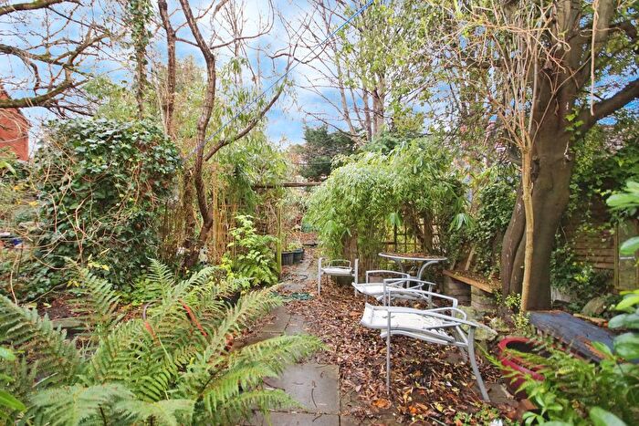 3 Bedroom Terraced House For Sale In Princes Place, Bristol, Somerset, BS7