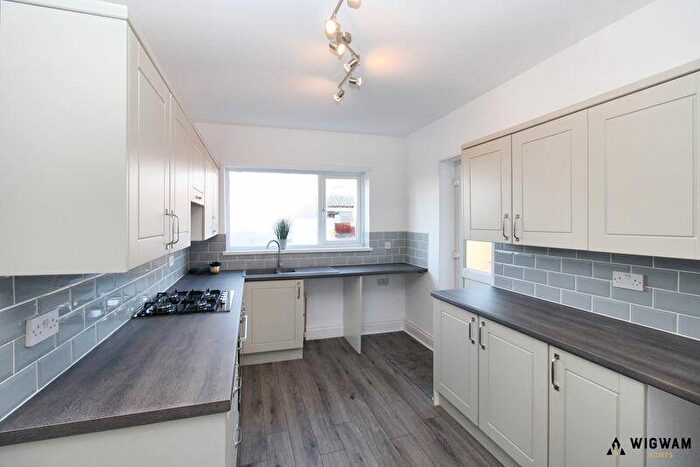 3 Bedroom End Of Terrace House For Sale In National Avenue, Hull, HU5