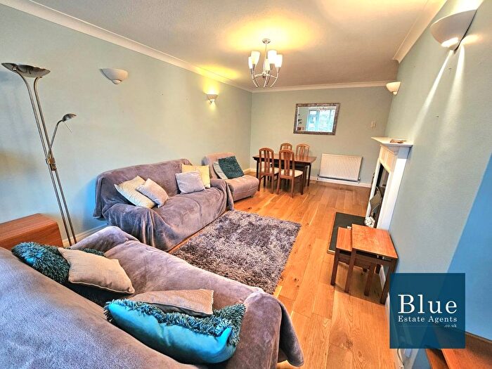 2 Bedroom Maisonette To Rent In Thornbury Road, Isleworth, TW7