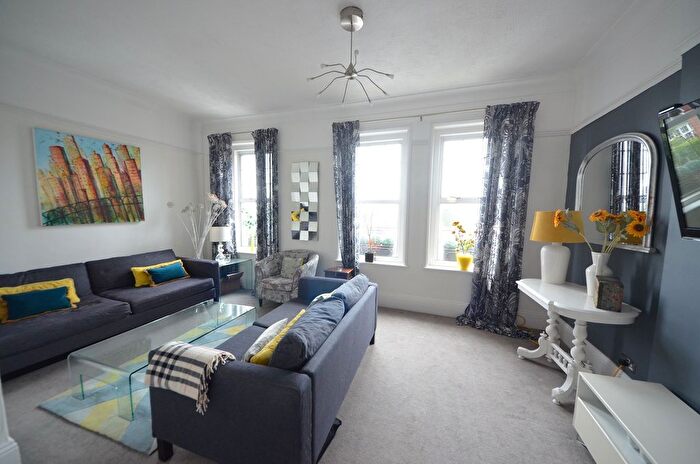 3 Bedroom Maisonette To Rent In Hillside Road, Tulse Hill, SW2