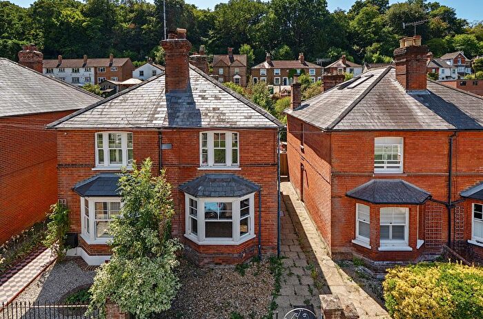 3 Bedroom Semi Detached House For Sale In Godalming, Surrey, GU7