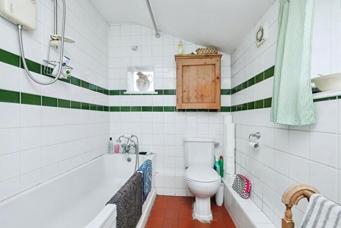 3 Bedroom Terraced House For Sale In Dereham Road, Norwich, NR2