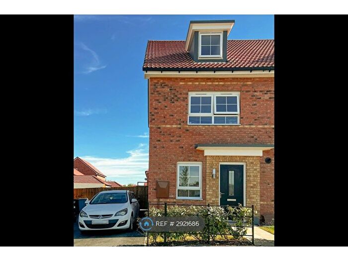 4 Bedroom Semi-Detached House To Rent In Len Pick Way, Bourne, PE10