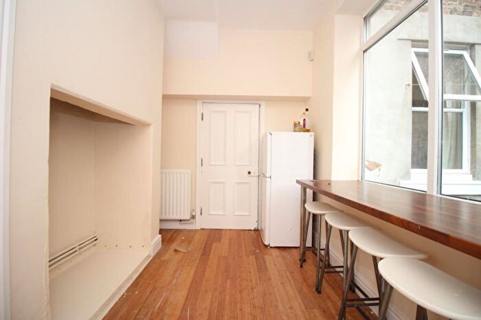 5 Bedroom Terraced House To Rent In Belle Grove West, Spital Tounges, Newcastle Upon Tyne, NE2