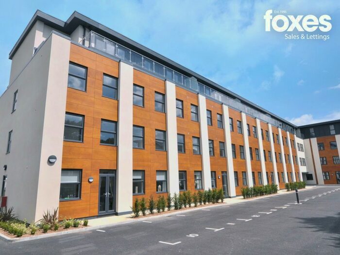 2 Bedroom Flat To Rent In Victoria House, Princes Road, BH22