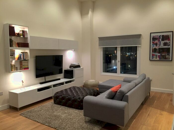 3 Bedroom Flat To Rent In Barquentine Heights, Greenwich, London, SE10