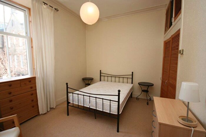 1 Bedroom Flat To Rent In Dean Park Street, Stockbridge, Edinburgh, EH4