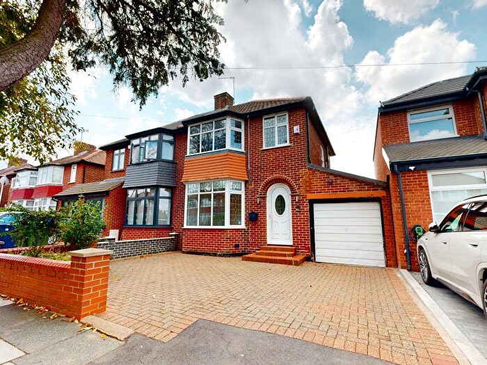 3 Bedroom Semi Detached House To Rent In Anmersh Grove, Stanmore, HA7