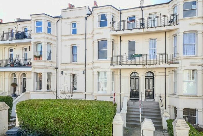 1 Bedroom Flat To Rent In Rosendale Road, West Dulwich, London, SE21