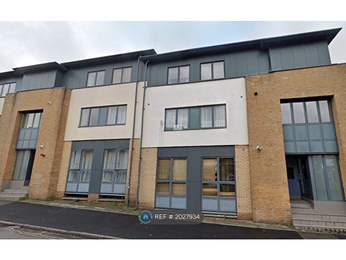 2 Bedroom Flat To Rent In Compass House, Bedminster, Bristol, BS3