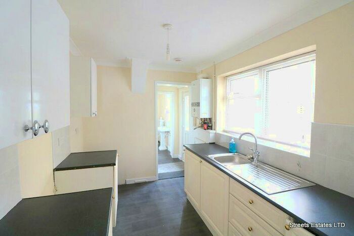 3 Bedroom Terraced House To Rent In Tonge Road, Sittingbourne, ME10